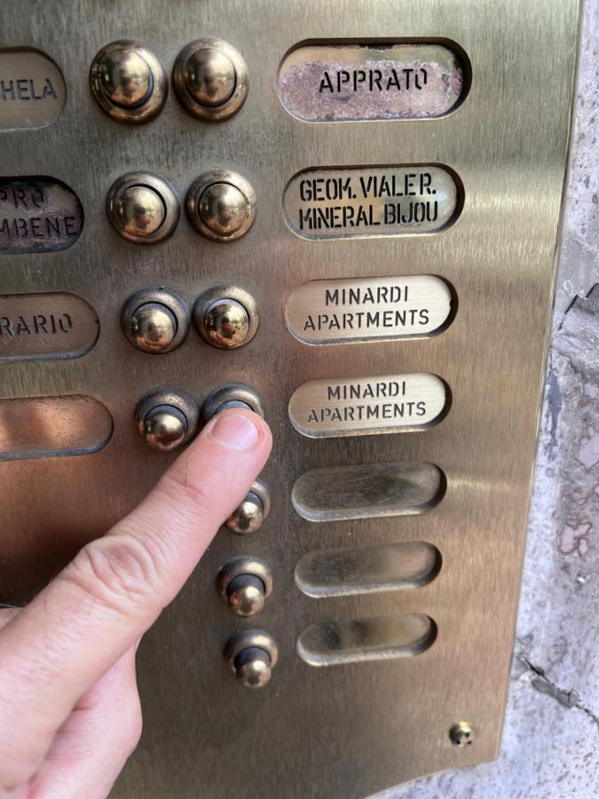 Minardi Apartments 韦尔切利 外观 照片